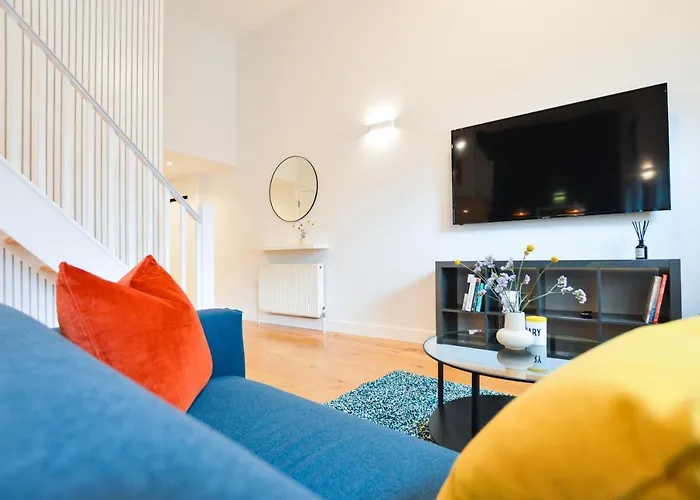 Spacious West Hampstead Apartment With Mezzanine Bedroom By Concept Apartments